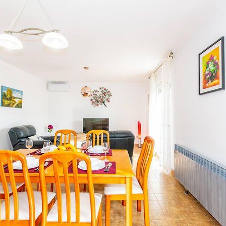 Family House With 2 Apartments - Irma Medulin Exteriér fotografie